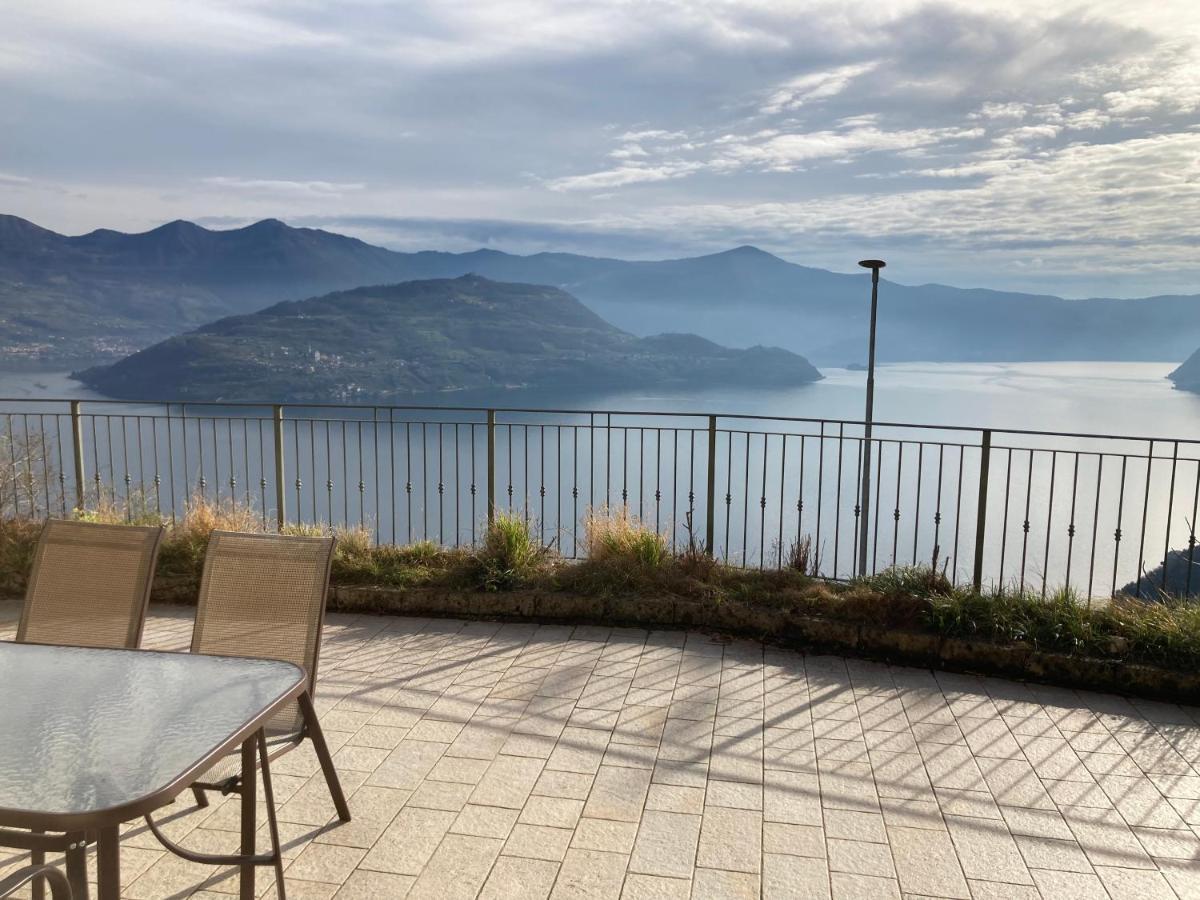 Appartamento Grande Terrazza Vista Lago Parzanica Exterior foto