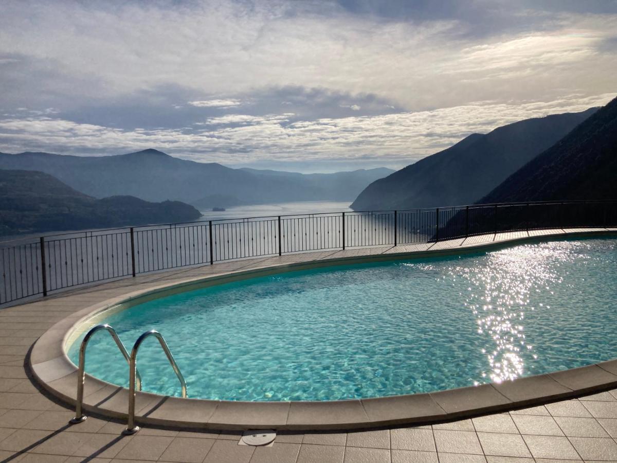 Appartamento Grande Terrazza Vista Lago Parzanica Exterior foto