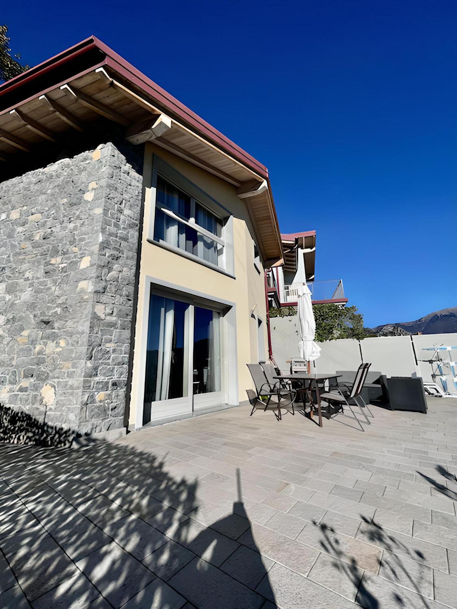 Appartamento Grande Terrazza Vista Lago Parzanica Exterior foto